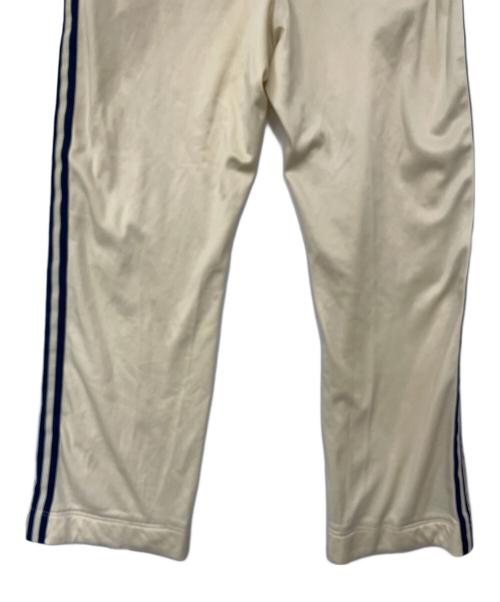 adidas（アディダス）adidas (アディダス) トラックパンツ アイボリー サイズ:Mの古着・服飾アイテム
