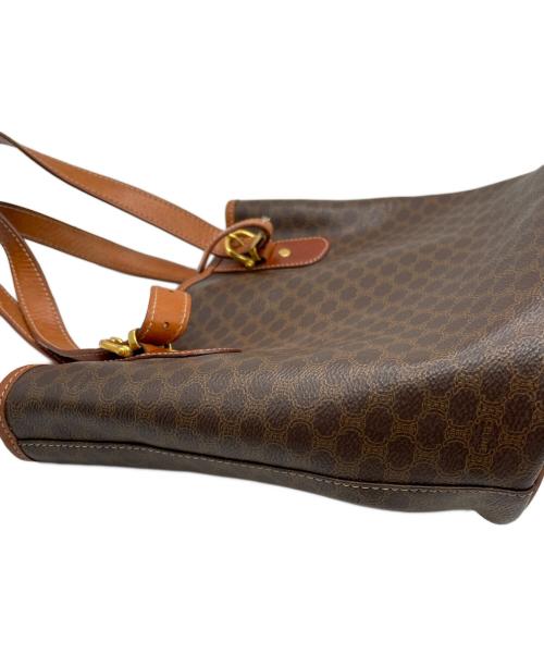 CELINE（セリーヌ）CELINE (セリーヌ) トリオンフショルダーバッグ ブラウンの古着・服飾アイテム