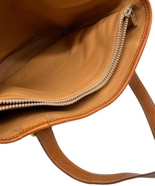 CELINE（セリーヌ）CELINE (セリーヌ) トリオンフショルダーバッグ ブラウンの古着・服飾アイテム