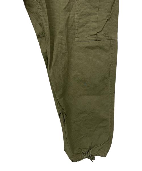 NIKE SB（ナイキエスビー）NIKE SB (ナイキエスビー) カーゴパンツ オリーブ サイズ:W32の古着・服飾アイテム