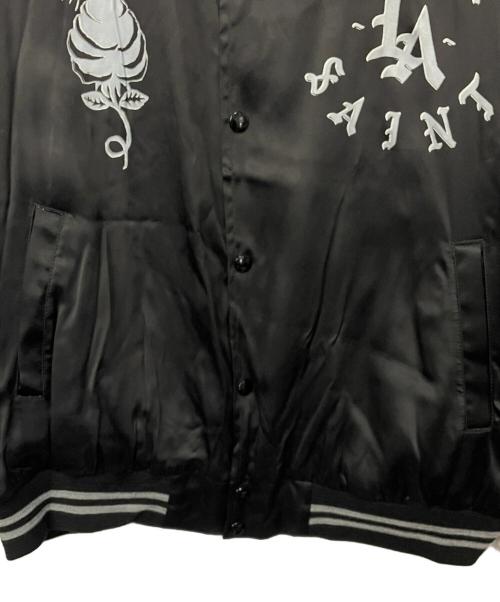 SAINT MICHAEL（セントマイケル）SAINT MICHAEL (セントマイケル) BORN RAISED (ボーンレイズド) スタジャン ブラック×シルバー サイズ:XLの古着・服飾アイテム