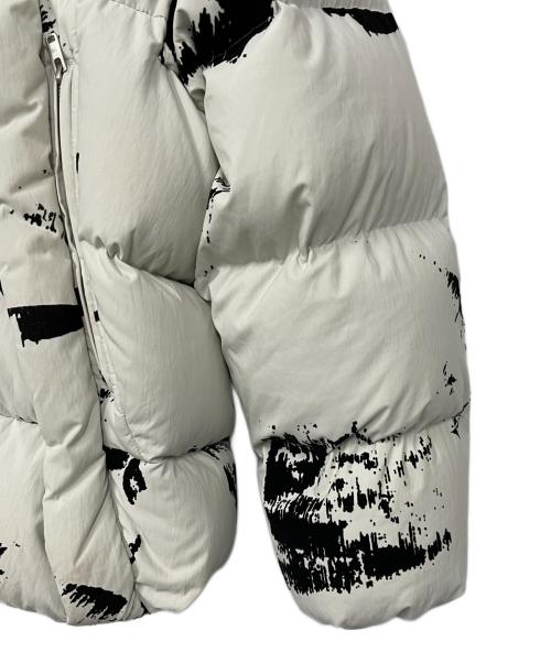 Y-3（ワイスリー）Y-3 (ワイスリー) グラフィック パデッドジャケット ライトグレー サイズ:XSの古着・服飾アイテム