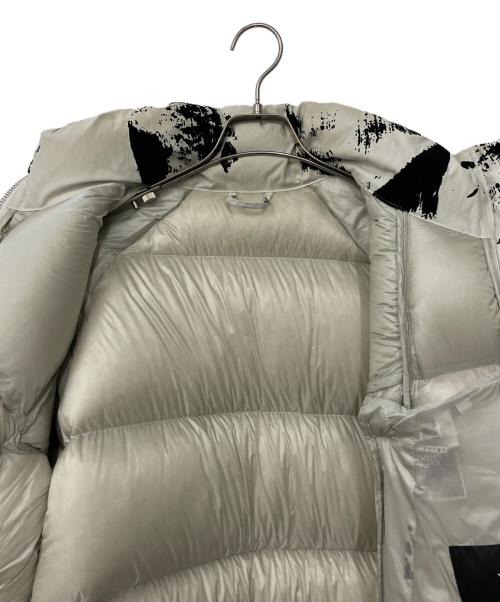 Y-3（ワイスリー）Y-3 (ワイスリー) グラフィック パデッドジャケット ライトグレー サイズ:XSの古着・服飾アイテム