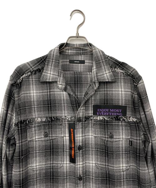 DIESEL（ディーゼル）DIESEL (ディーゼル) バックプリントシャツ ブラック×ホワイト サイズ:不明の古着・服飾アイテム
