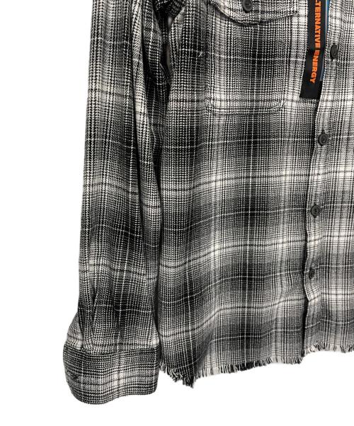 DIESEL（ディーゼル）DIESEL (ディーゼル) バックプリントシャツ ブラック×ホワイト サイズ:不明の古着・服飾アイテム