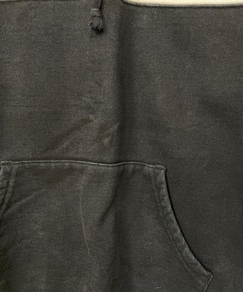 SUPREME（シュプリーム）SUPREME (シュプリーム) プルオーバーパーカー ブラック×ホワイト サイズ:Mの古着・服飾アイテム