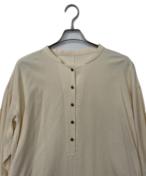 根々（ネネ）根々 (ネネ) コーデュロイワンピース クリーム サイズ:不明の古着・服飾アイテム