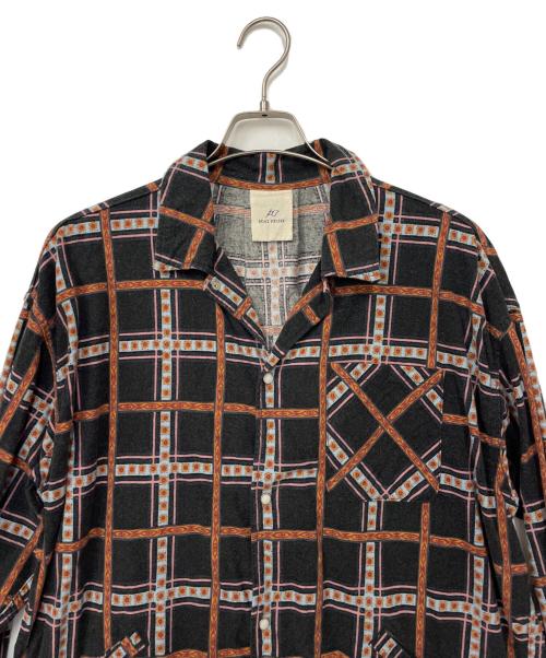 REMI RELIEF（レミレリーフ）REMI RELIEF (レミレリーフ) シャツ ブラック×レッド サイズ:Fの古着・服飾アイテム