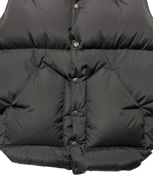RockyMountainFeatherBed（ロッキーマウンテンフェザーベッド）RockyMountainFeatherBed (ロッキーマウンテンフェザーベッド) ダウンベスト ブラック サイズ:40の古着・服飾アイテム