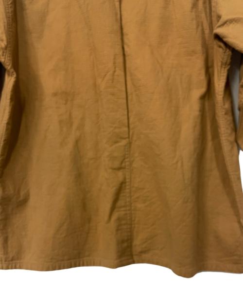 ISSEY MIYAKE（イッセイミヤケ）ISSEY MIYAKE (イッセイミヤケ) バンドカラーシャツ ブラウン サイズ:Mの古着・服飾アイテム