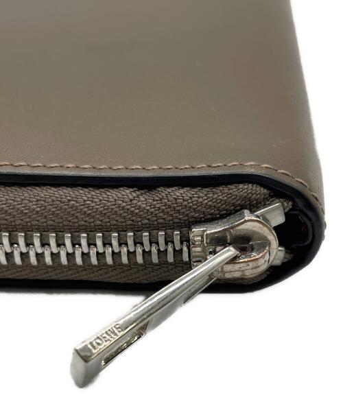 LOEWE（ロエベ）LOEWE (ロエベ) 長財布 ブラウンの古着・服飾アイテム