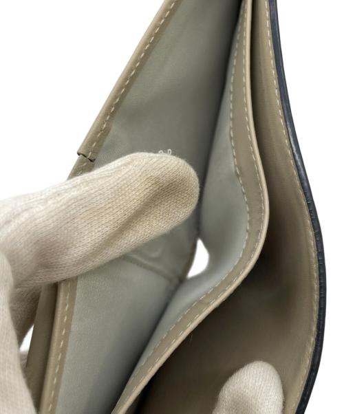 LOEWE（ロエベ）LOEWE (ロエベ) 2つ折り財布 アイボリーの古着・服飾アイテム