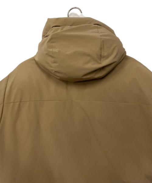 FIRST DOWN（ファーストダウン）FIRST DOWN (ファーストダウン) ダウンジャケット ベージュ×ブラック サイズ:Lの古着・服飾アイテム