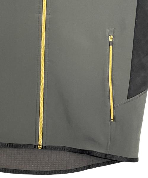 NIKE（ナイキ）NIKE (ナイキ) ジップジャケット グレー×ブラック サイズ:Mの古着・服飾アイテム