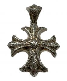 BIG TWIN（ビッグツイン）の古着「総柄総手彫り シルバークロス」