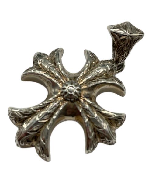 BIG TWIN（ビッグツイン）BIG TWIN (ビッグツイン) 総柄総手彫り シルバークロスの古着・服飾アイテム