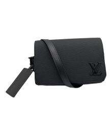 LOUIS VUITTON（ルイ ヴィトン）の古着「ショルダーバッグ」｜ブラック