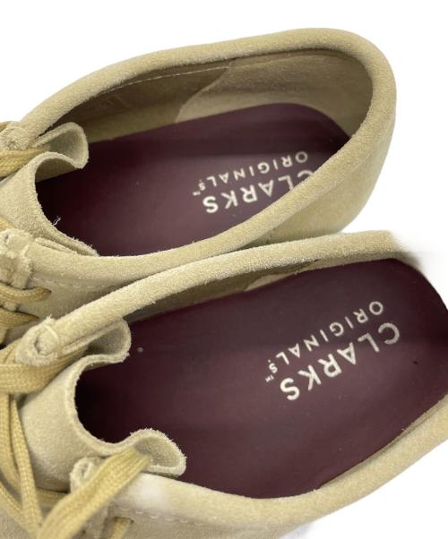 CLARKS（クラークス）CLARKS (クラークス) ワラビーシューズ ベージュ サイズ:27の古着・服飾アイテム