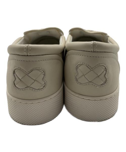 BOTTEGA VENETA（ボッテガベネタ）BOTTEGA VENETA (ボッテガベネタ) スリッポン アイボリー サイズ:38の古着・服飾アイテム