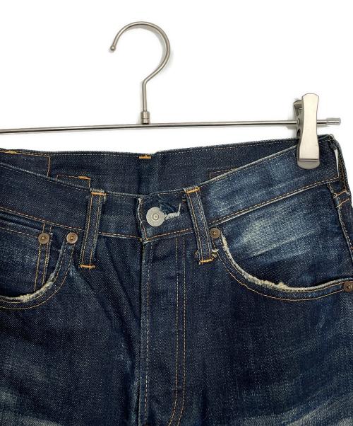 LEVI'S（リーバイス）LEVI'S (リーバイス) シンチバックセルビッチデニムパンツ インディゴ サイズ:W30L36の古着・服飾アイテム
