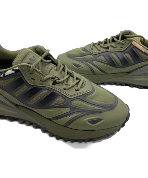adidas（アディダス）adidas (アディダス) スニーカー カーキ サイズ:25.5の古着・服飾アイテム