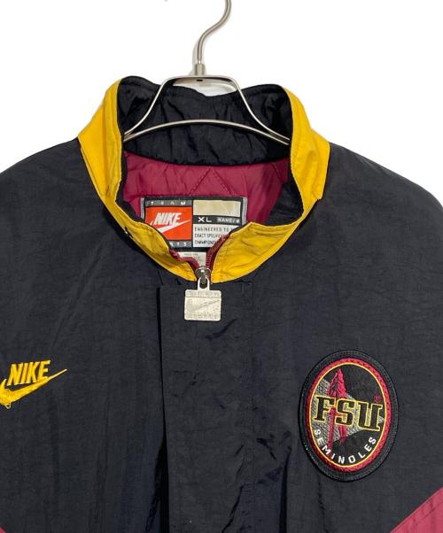 NIKE（ナイキ）NIKE (ナイキ) ブルゾン ブラック×エンジ×イエロー サイズ:XLの古着・服飾アイテム
