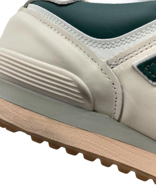NEW BALANCE（ニューバランス）NEW BALANCE (ニューバランス) the apartment (ジ アパートメント) スニーカー ベージュ×グリーン サイズ:27.5の古着・服飾アイテム