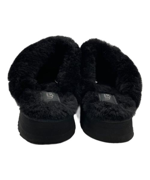 UGG（アグ）UGG (アグ) サンダル ブラック サイズ:24の古着・服飾アイテム