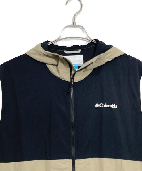Columbia（コロンビア）Columbia (コロンビア) アウトドアジャケット ベージュ×ブラック サイズ:XLの古着・服飾アイテム