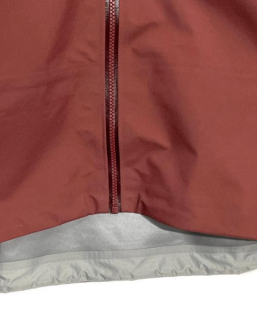 ARC'TERYX（アークテリクス）ARC'TERYX (アークテリクス) マウンテンパーカー エンジ サイズ:Mの古着・服飾アイテム