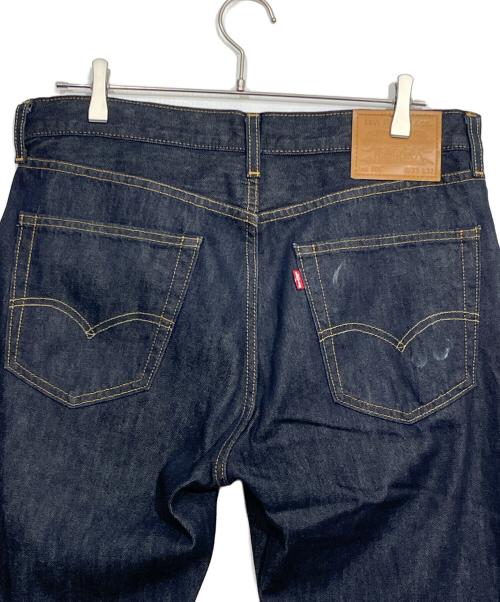 LEVI'S（リーバイス）LEVI'S (リーバイス) ストレートデニムパンツ インディゴ サイズ:W33の古着・服飾アイテム