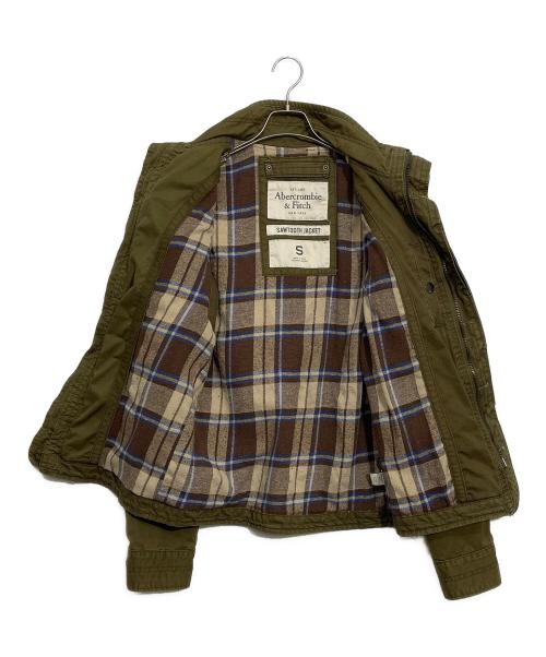 Abercrombie & Fitch（アバクロンビー アンド フィッチ）Abercrombie & Fitch (アバクロンビー アンド フィッチ) ミリタリージャケット オリーブ サイズ:Sの古着・服飾アイテム