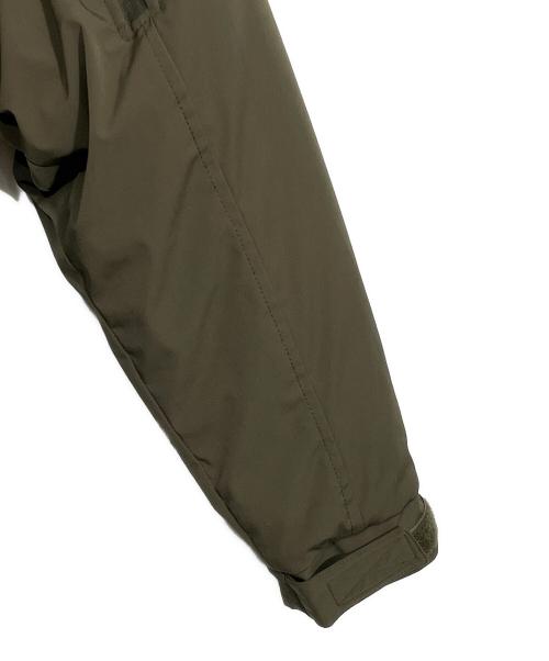 Abu Garcia（アブガルシア）Abu Garcia (アブガルシア) is-ness (イズネス) CLOUD PADDING JACKET カーキ サイズ:Lの古着・服飾アイテム