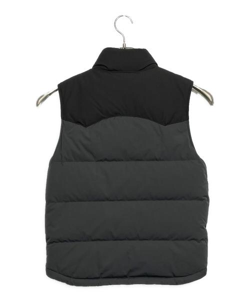 Patagonia（パタゴニア）Patagonia (パタゴニア) リバーシブルダウンベスト グレー×ベージュ サイズ:XSの古着・服飾アイテム