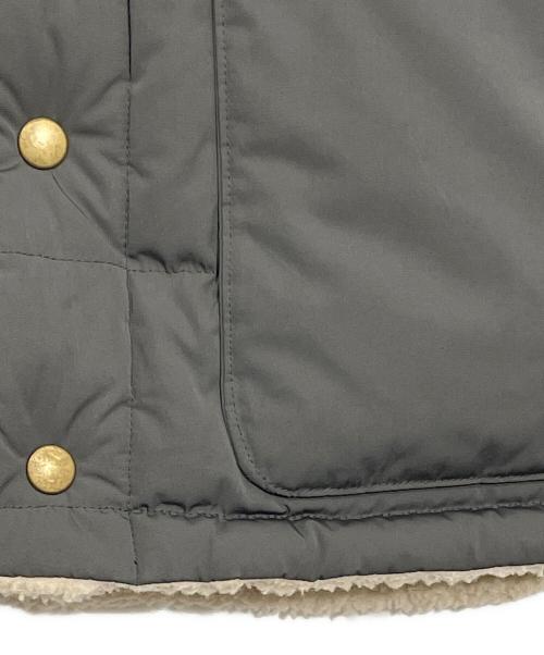 Patagonia（パタゴニア）Patagonia (パタゴニア) リバーシブルダウンベスト グレー×ベージュ サイズ:XSの古着・服飾アイテム