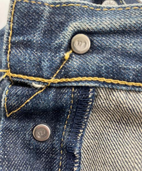 LEVI'S（リーバイス）LEVI'S (リーバイス) シンチバックセルビッチデニムパンツ インディゴ サイズ:76cm (W30)の古着・服飾アイテム