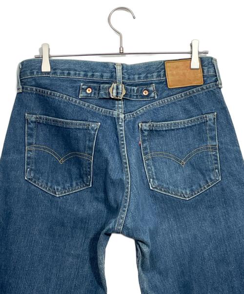 LEVI'S（リーバイス）LEVI'S (リーバイス) シンチバックセルビッチデニムパンツ ブルー サイズ:W32の古着・服飾アイテム