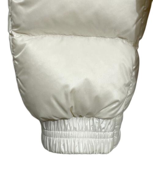 MONCLER（モンクレール）MONCLER (モンクレール) ダウンジャケット ホワイト サイズ:TG 2の古着・服飾アイテム