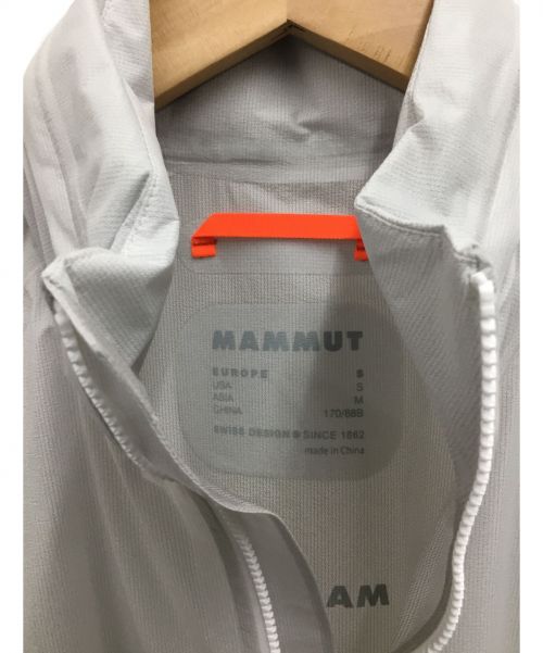 MAMMUT（マムート）MAMMUT (マムート) Lightweight HS Hooded Jacket（ライトウェイトエイチエスフーデットジャケット） グレー サイズ:Mの古着・服飾アイテム