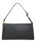 LOUIS VUITTON（ルイ ヴィトン）の古着「ポシェット」｜ブラック