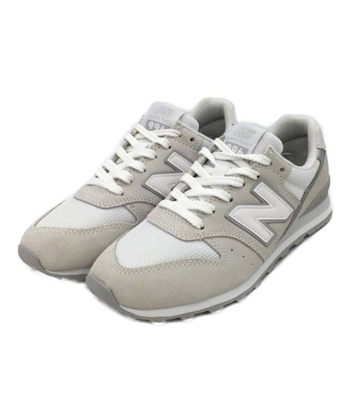 NEW BALANCE（ニューバランス）NEW BALANCE (ニューバランス) スニーカー ライトグレー×ホワイト サイズ:23の古着・服飾アイテム