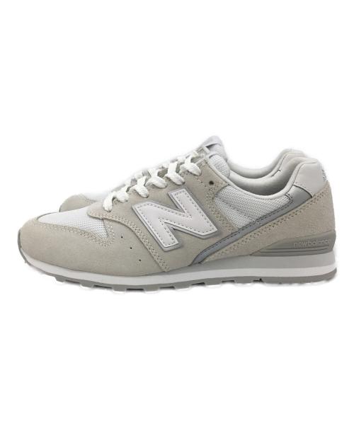 NEW BALANCE（ニューバランス）NEW BALANCE (ニューバランス) スニーカー ライトグレー×ホワイト サイズ:23の古着・服飾アイテム