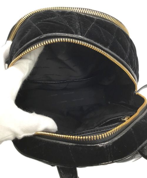 MICHAEL KORS（マイケル・コース）MICHAEL KORS (マイケルコース) キルティングバックパック ブラックの古着・服飾アイテム