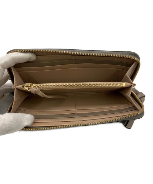 Chloe（クロエ）Chloe (クロエ) ロングジップウォレット グレーの古着・服飾アイテム