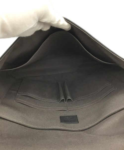 LOUIS VUITTON（ルイ ヴィトン）LOUIS VUITTON (ルイ ヴィトン) メッセンジャーバッグ ブラックの古着・服飾アイテム