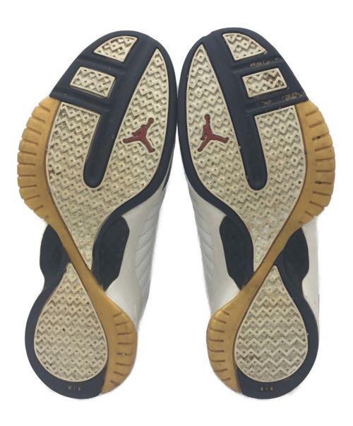 NIKE（ナイキ）NIKE (ナイキ) スニーカー ホワイト×ネイビー サイズ:28.5の古着・服飾アイテム