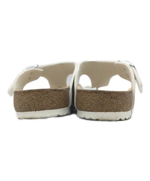 BIRKENSTOCK（ビルケンシュトック）BIRKENSTOCK (ビルケンシュトック) ギゼ ホワイト サイズ:26.5の古着・服飾アイテム