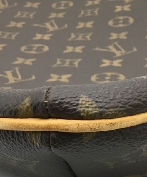 LOUIS VUITTON（ルイ ヴィトン）LOUIS VUITTON (ルイ ヴィトン) ショルダーバッグ ブラウンの古着・服飾アイテム