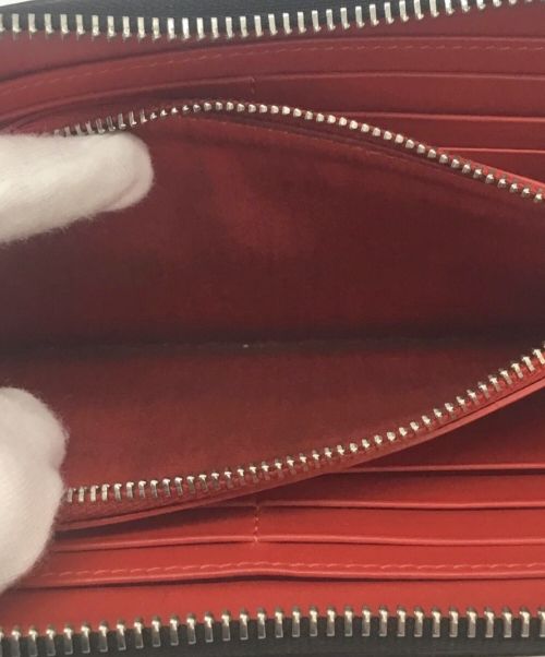 Christian Louboutin（クリスチャン・ルブタン）Christian Louboutin (クリスチャン・ルブタン) 長財布 シルバーの古着・服飾アイテム