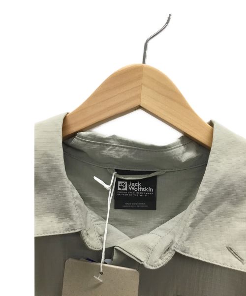 Jack Wolfskin（ジャック ウルフスキン）Jack Wolfskin (ジャック ウルフスキン) ディスコベラシャツ ベージュ サイズ:M 未使用品の古着・服飾アイテム